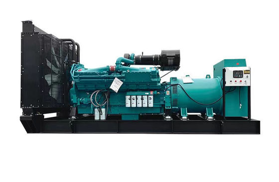 Gerador diesel silencioso de 30 a 1500 kW com quatro tempos para o desempenho da equipe de emergência